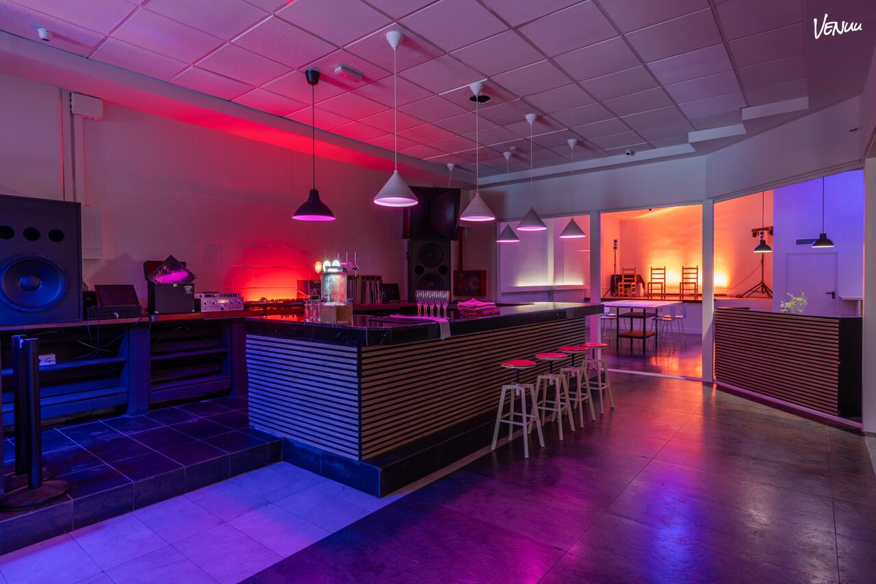 Roots Gastro Club