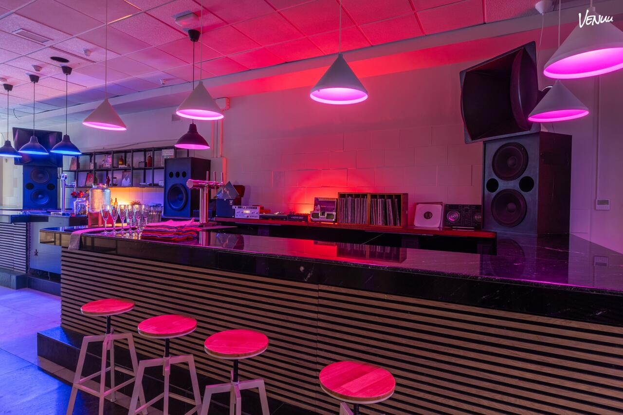 Roots Gastro Club