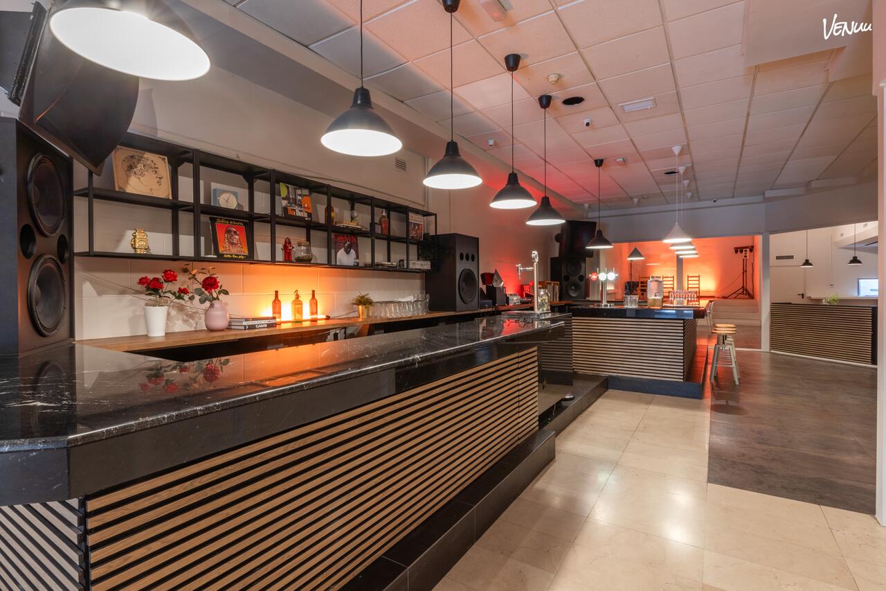 Roots Gastro Club